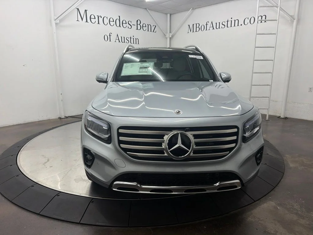 New 2026 Silver Mercedes-Benz GLB 250 image 2