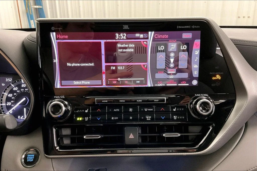 Used 2022 Beige Toyota Platinum image 36