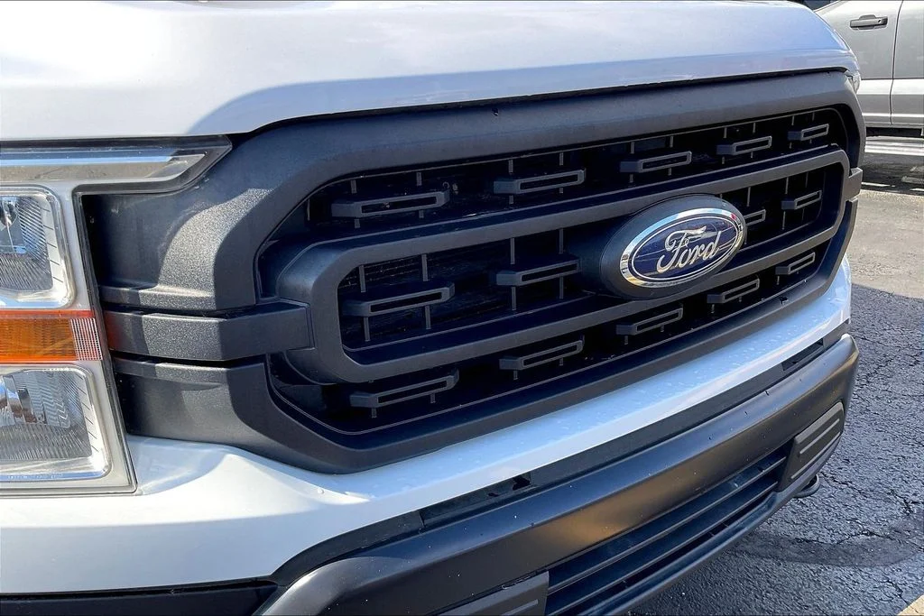 Used 2021 White Ford XL image 28