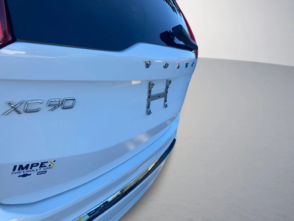 Used 2024  Volvo Plus Bright Theme image 44