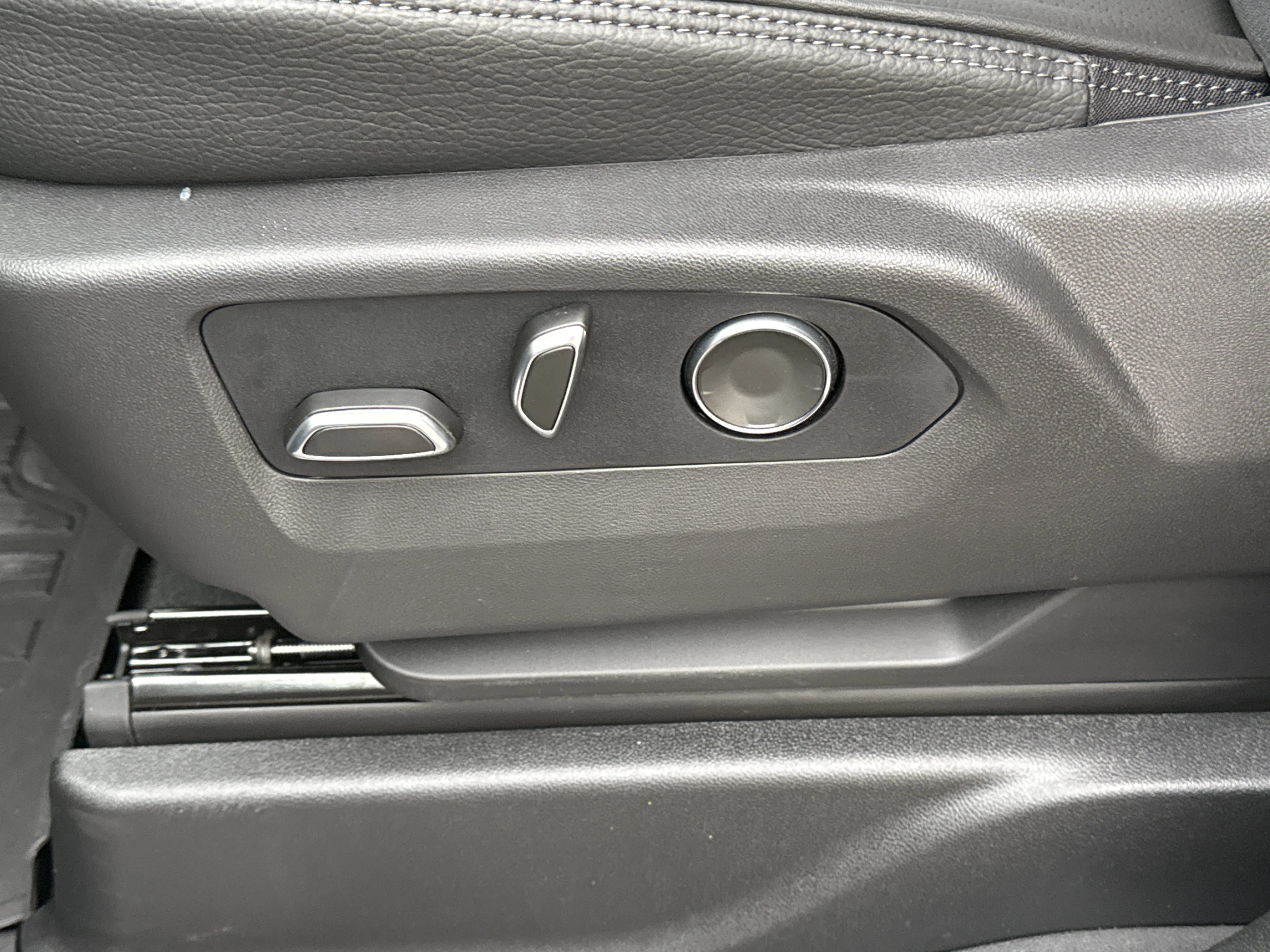 New 2026 Onyx Black GMC Denali 4WD image 21