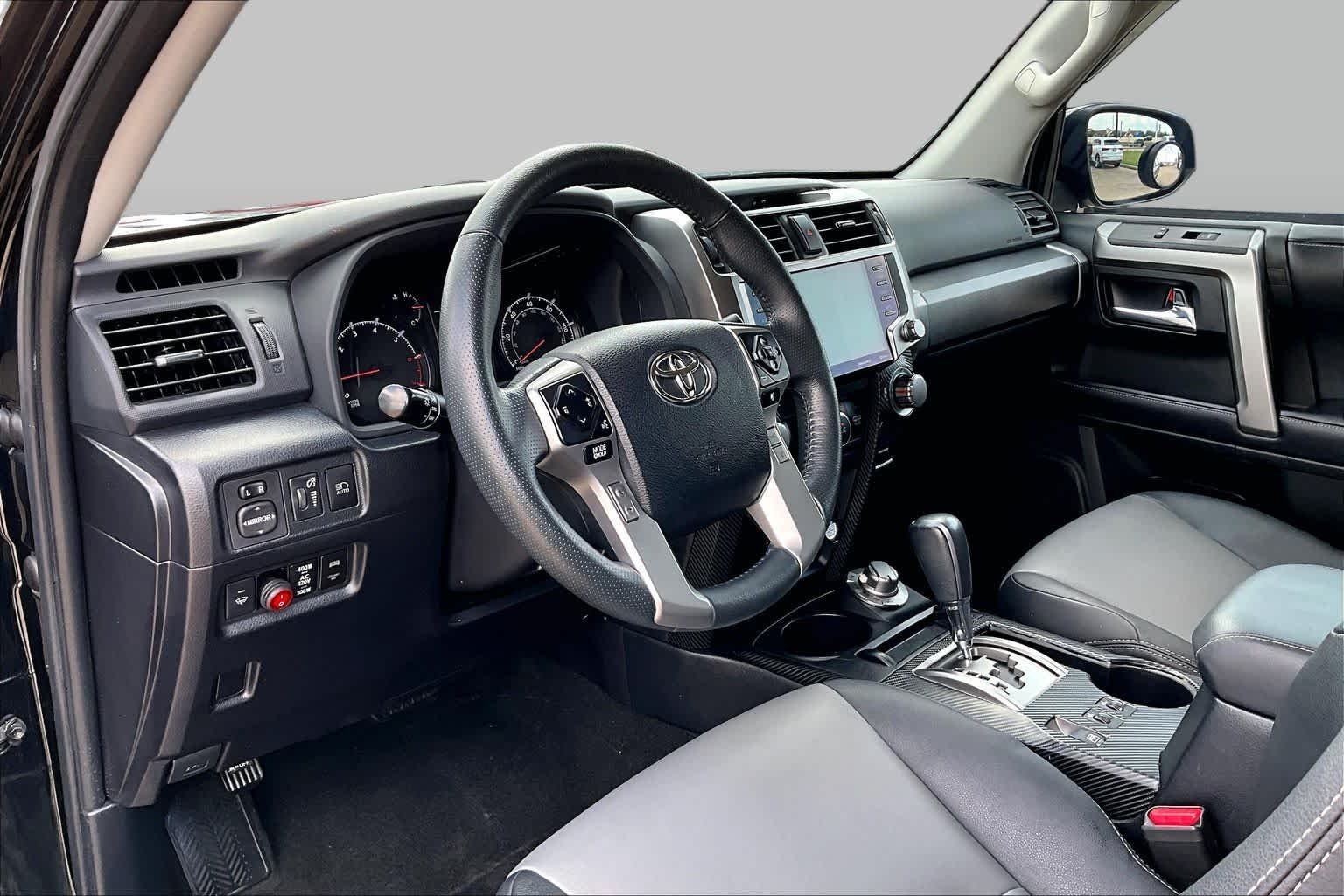 Used 2020 Midnight Black Metallic Toyota SR5 Premium image 18