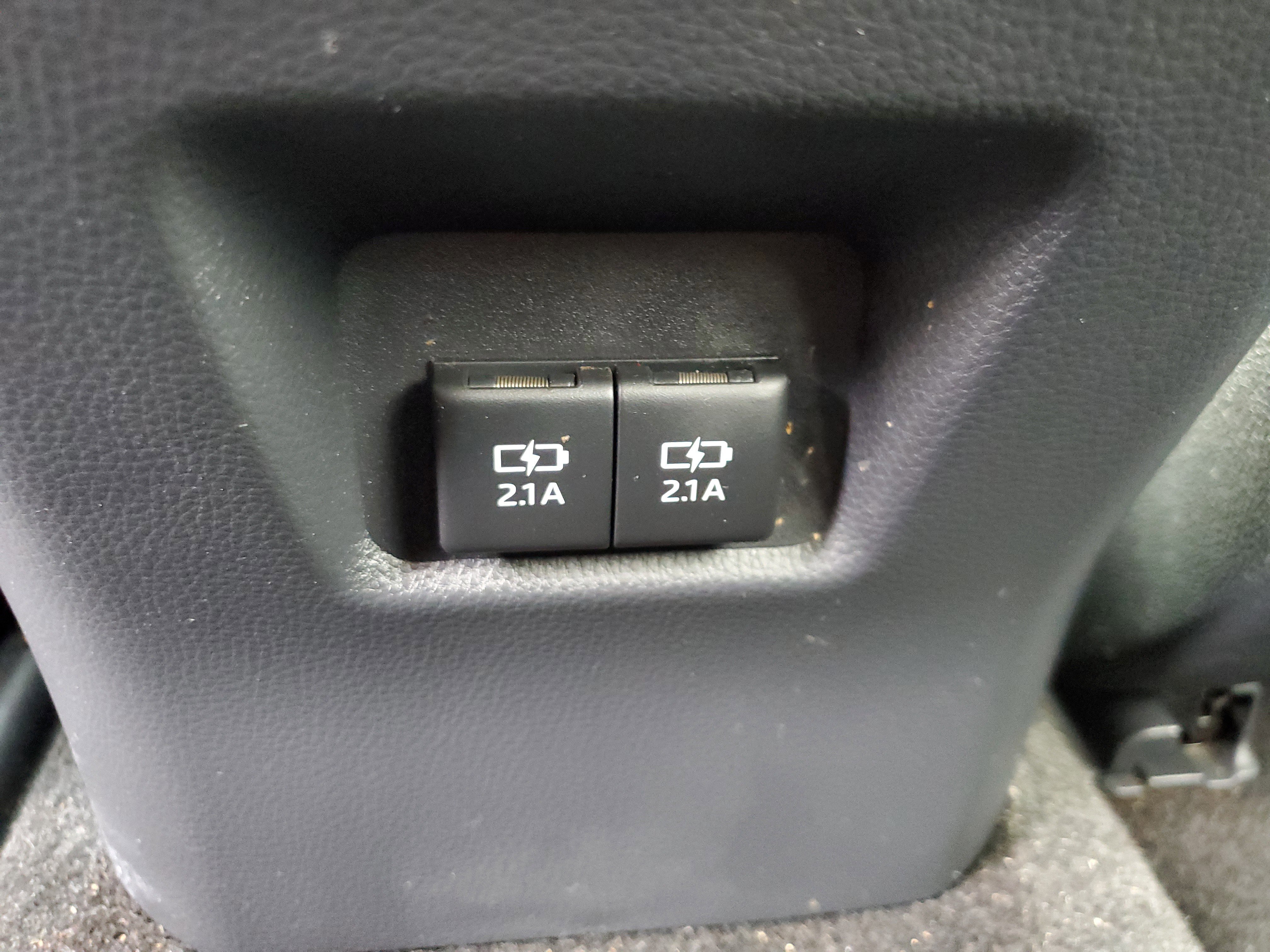 Used 2019 Super White Toyota XLE image 11