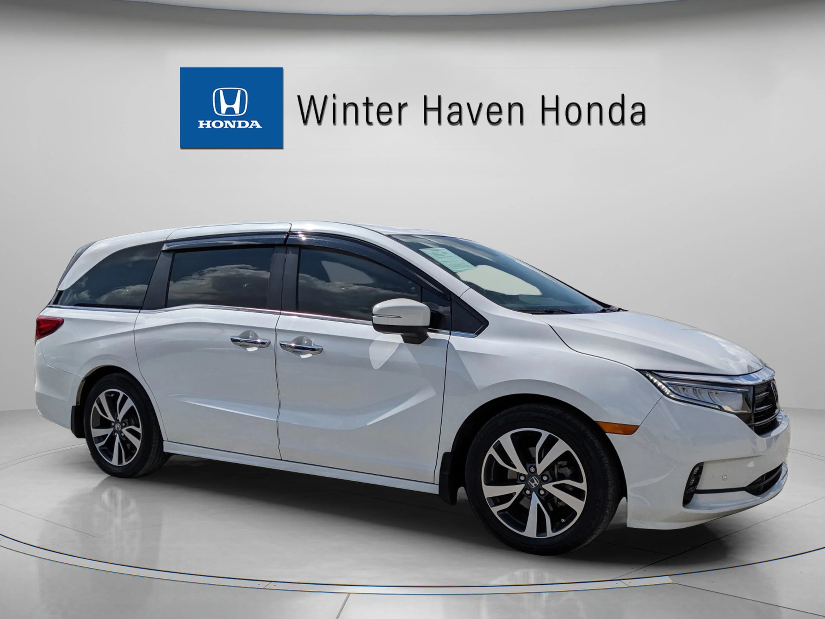 2022 Honda Odyssey Touring's photo