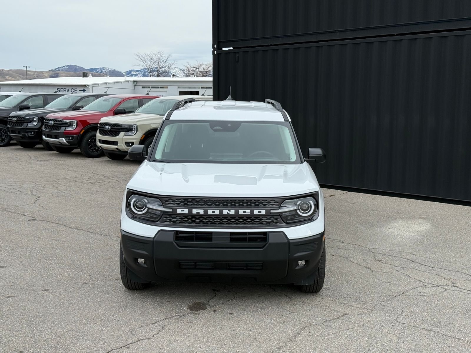 View vehicle photo 2
