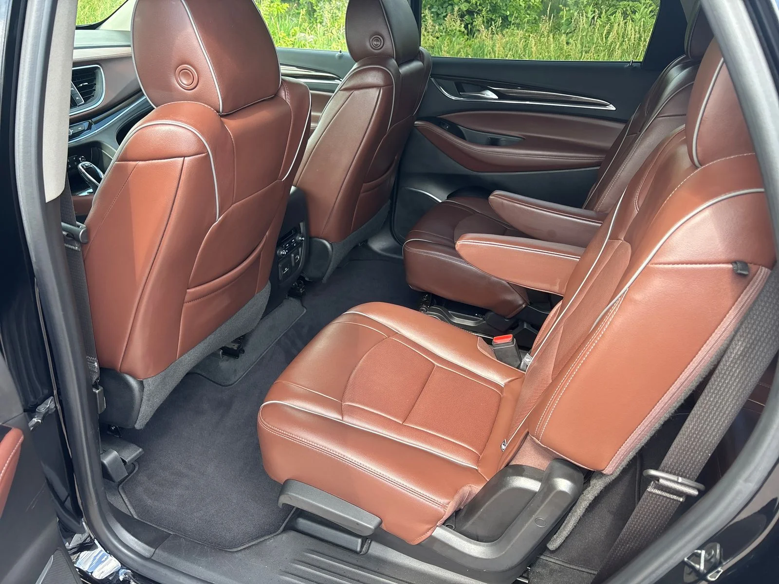 Used 2020 Ebony Twilight Metallic Buick Avenir image 9