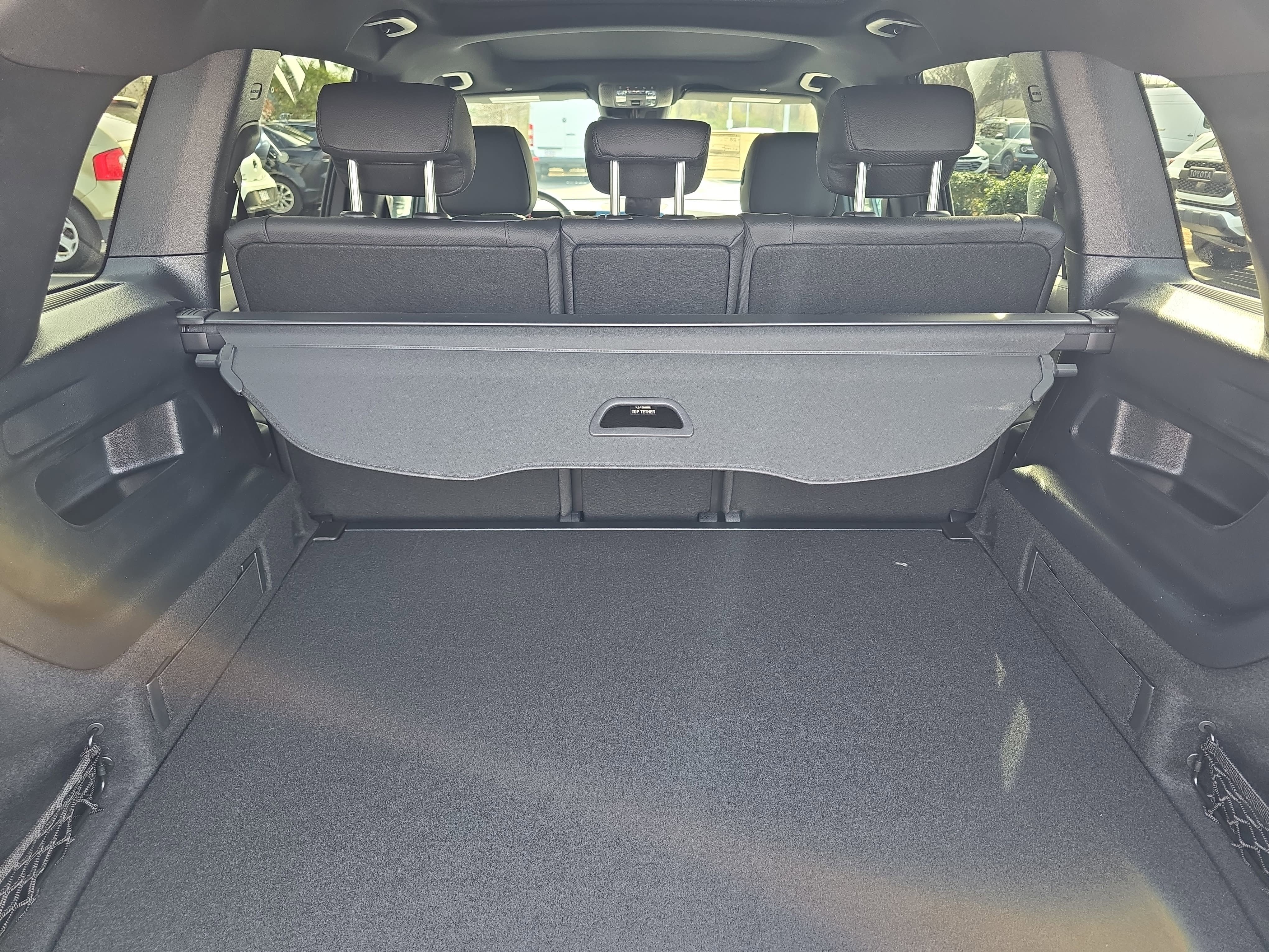 New 2026 Mountain Grey Metallic Mercedes-Benz GLB250 image 13