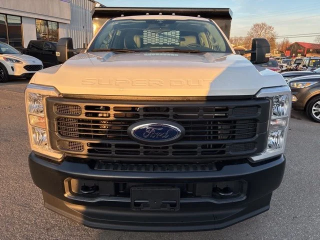 2026 Ford F-350 Super Duty Chassis Cab XL - Photo 10