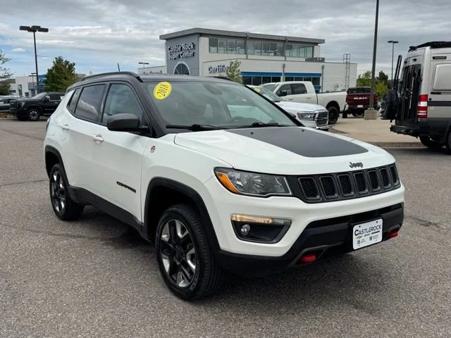 Used 2018 White Jeep Trailhawk 4x4 image 8