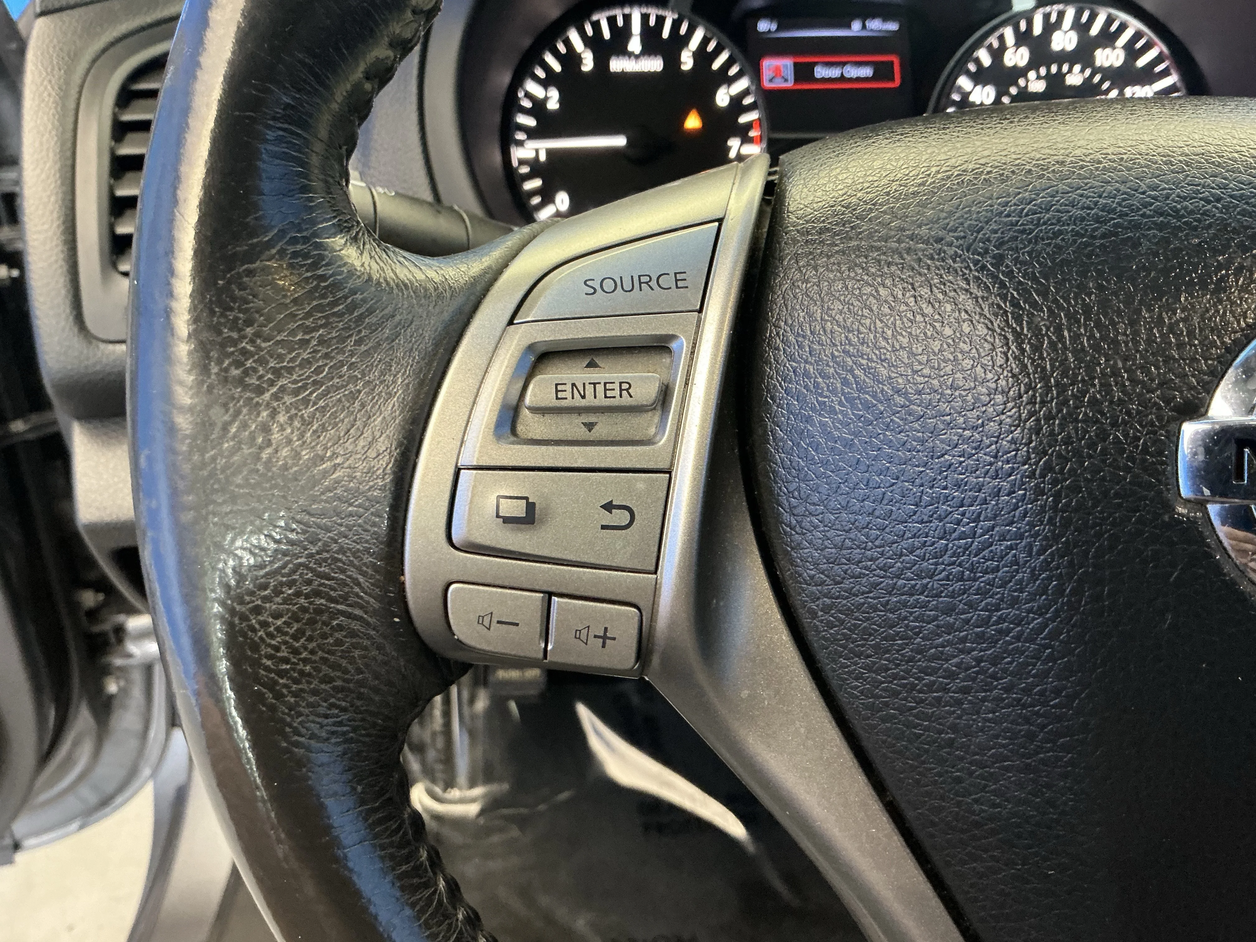Used 2015 Gun Metallic Nissan 2.5 SV image 16