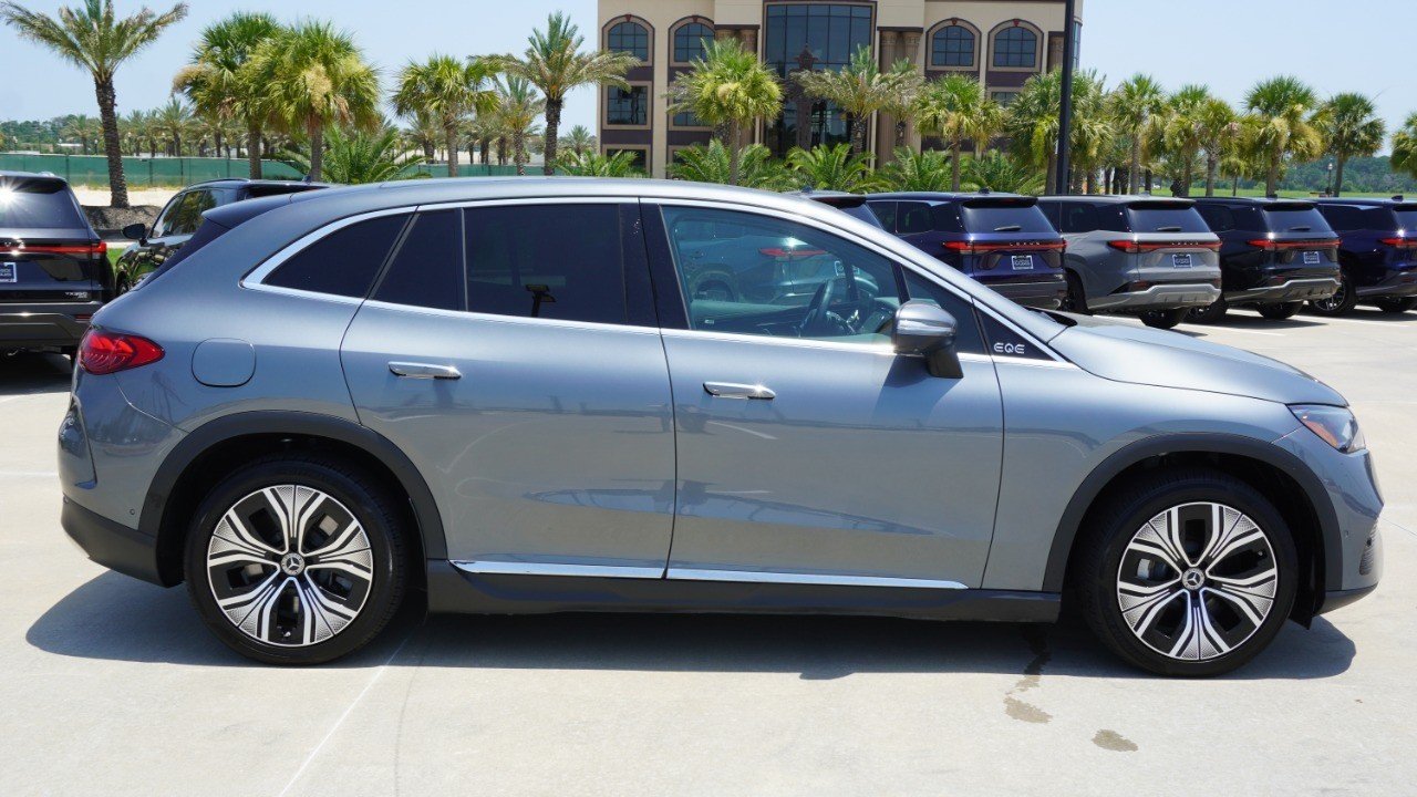 Used 2023 Gray Mercedes-Benz EQE 350 image 4