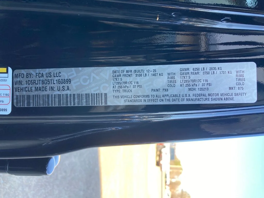 New 2026 Black Clear-Coat Exterior Paint Jeep Rubicon image 30