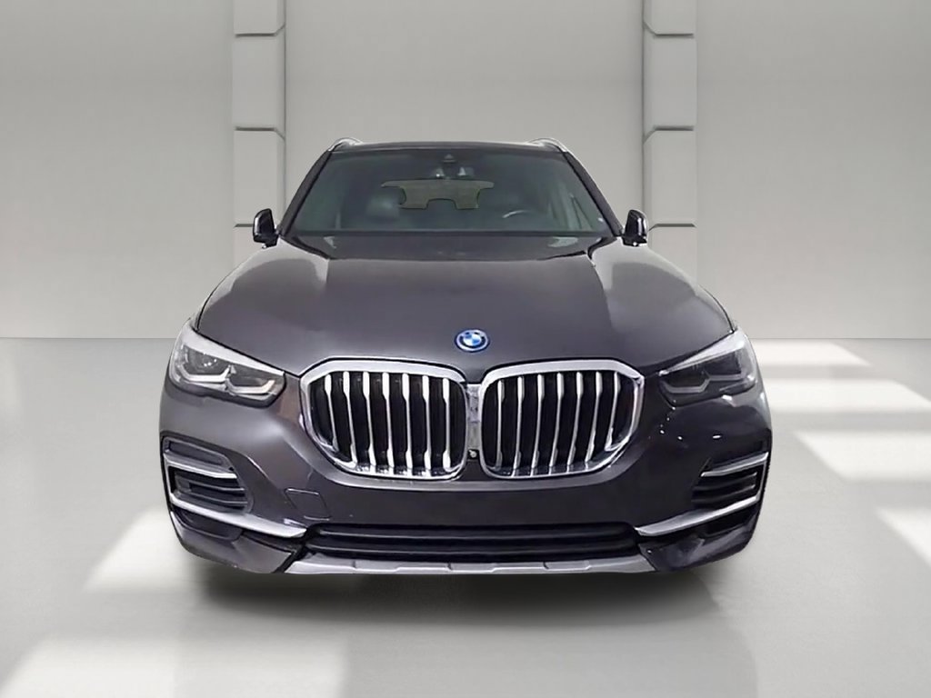 Certified Used 2022 Dark Graphite Metallic BMW xDrive45e image 51