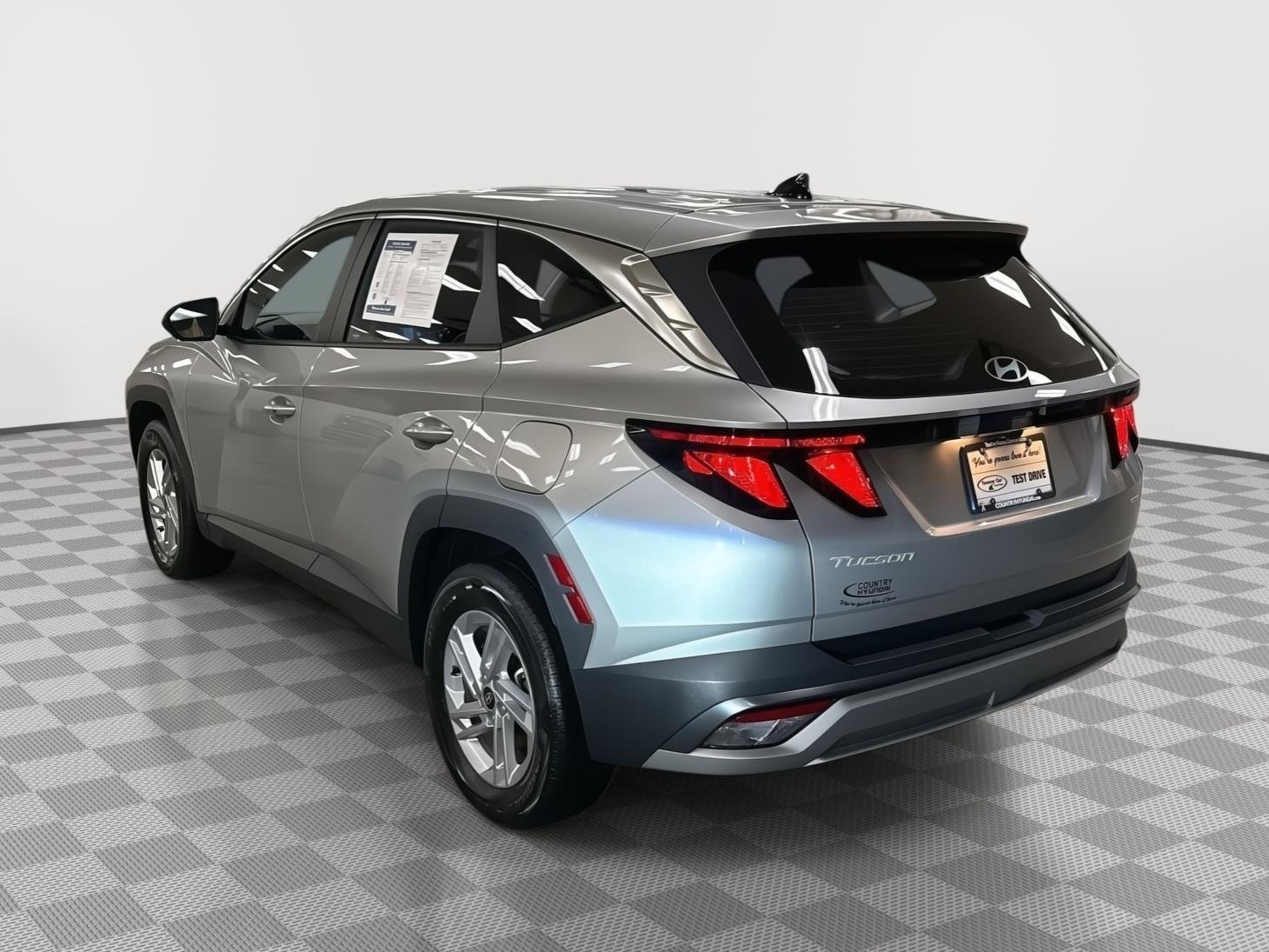 Certified Used 2025 Shimmering Silver Hyundai SE image 8