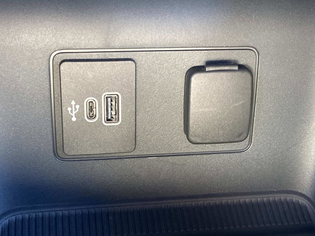 2026 Ford Explorer ST - Photo 20