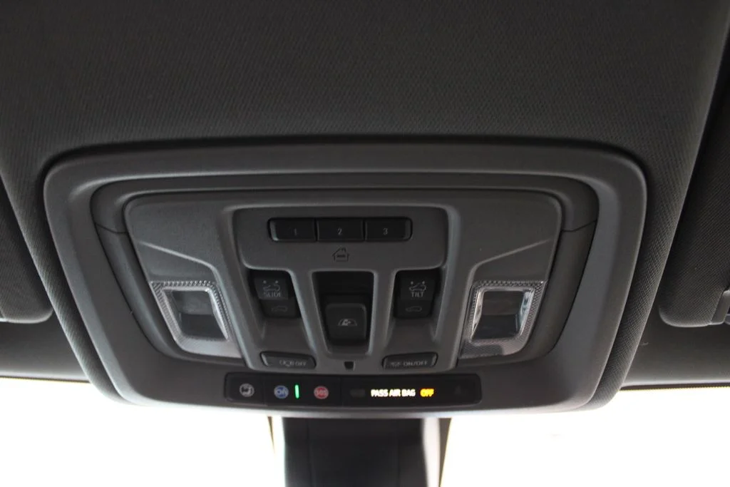 Used 2021 Blue GMC Denali image 38