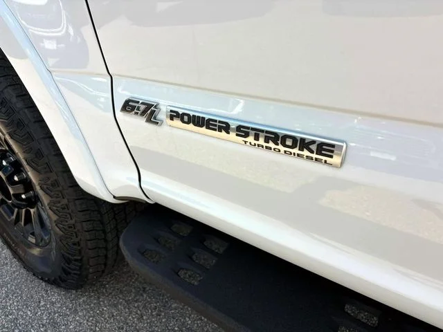 Used 2022 Oxford White Ford Lariat image 13
