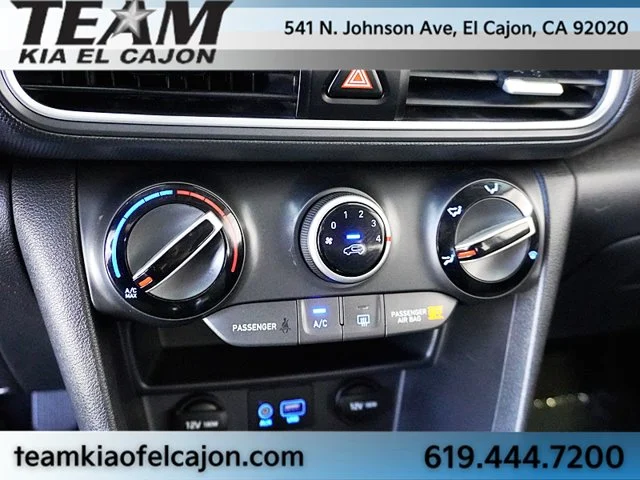 Used 2018 White Hyundai SEL image 30