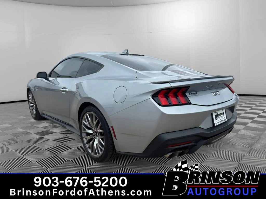 Used 2025 Iconic Silver Ford GT Premium image 7