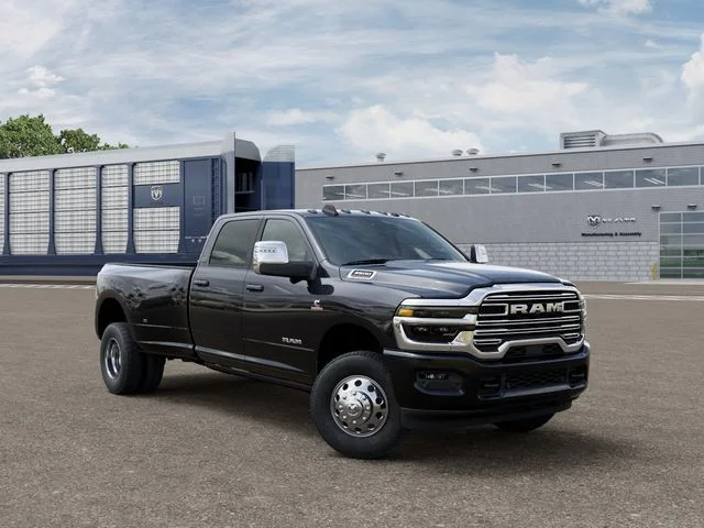 New 2026 Diamond Black Crystal Pearl-Coat Exterior Paint RAM Laramie image 5
