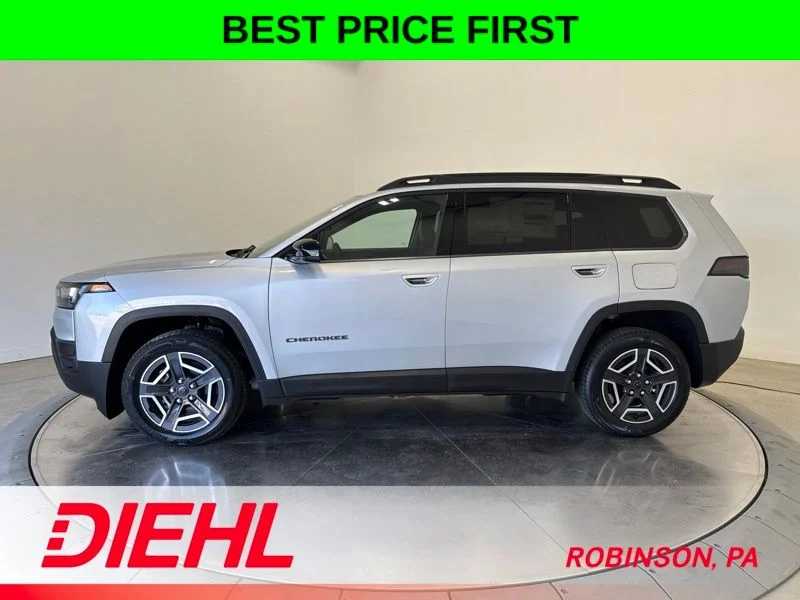 New 2026 Silver Zynith Clearcoat Jeep Limited image 4