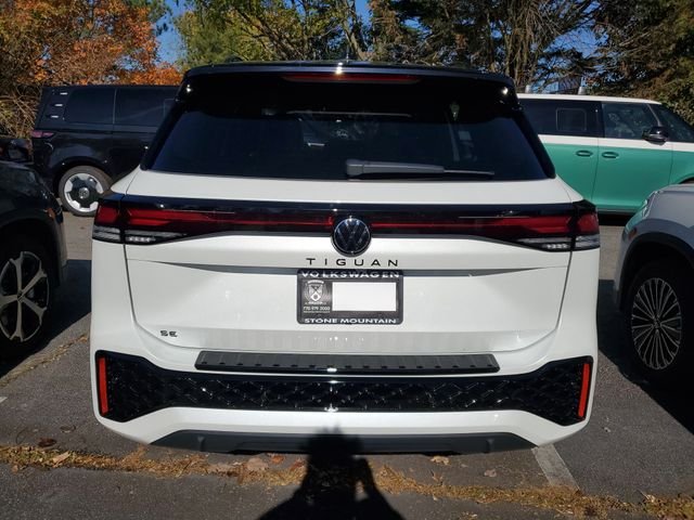 New 2026 White Volkswagen 2.0T SE R-Line Black image 5
