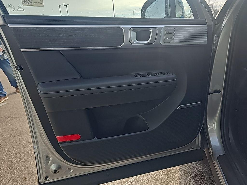 2026 Hyundai Santa Fe Limited - Photo 10