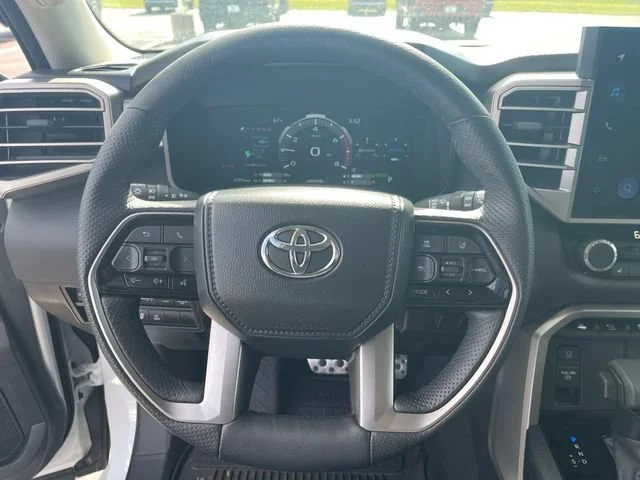 Used 2024 White Toyota SR5 image 18
