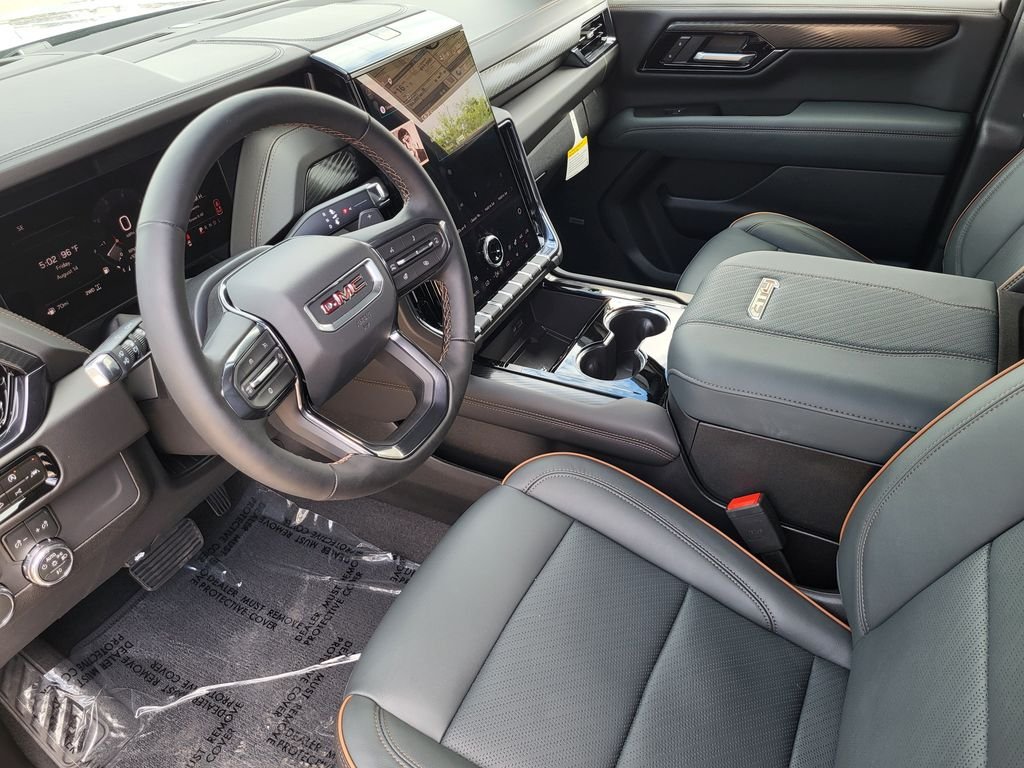 2026 GMC Yukon AT4 - Photo 7
