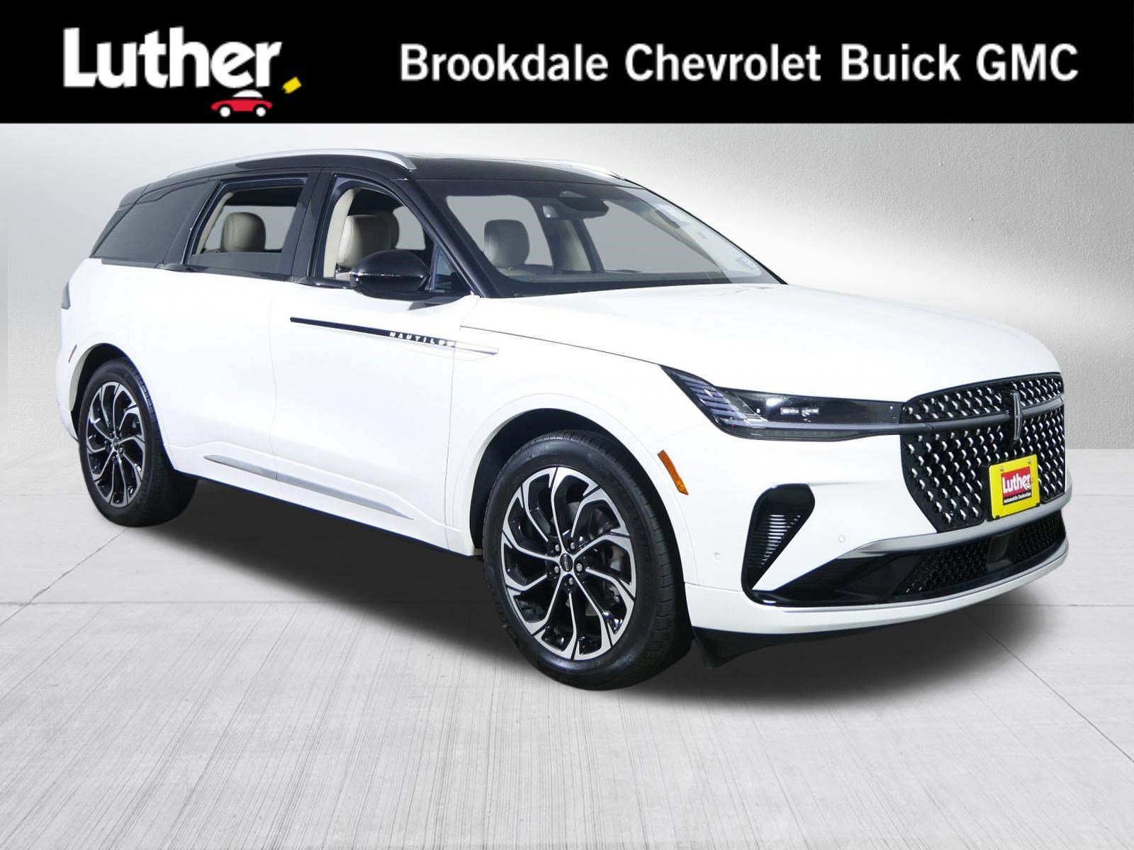 2024 Lincoln Nautilus Reserve AWD's photo