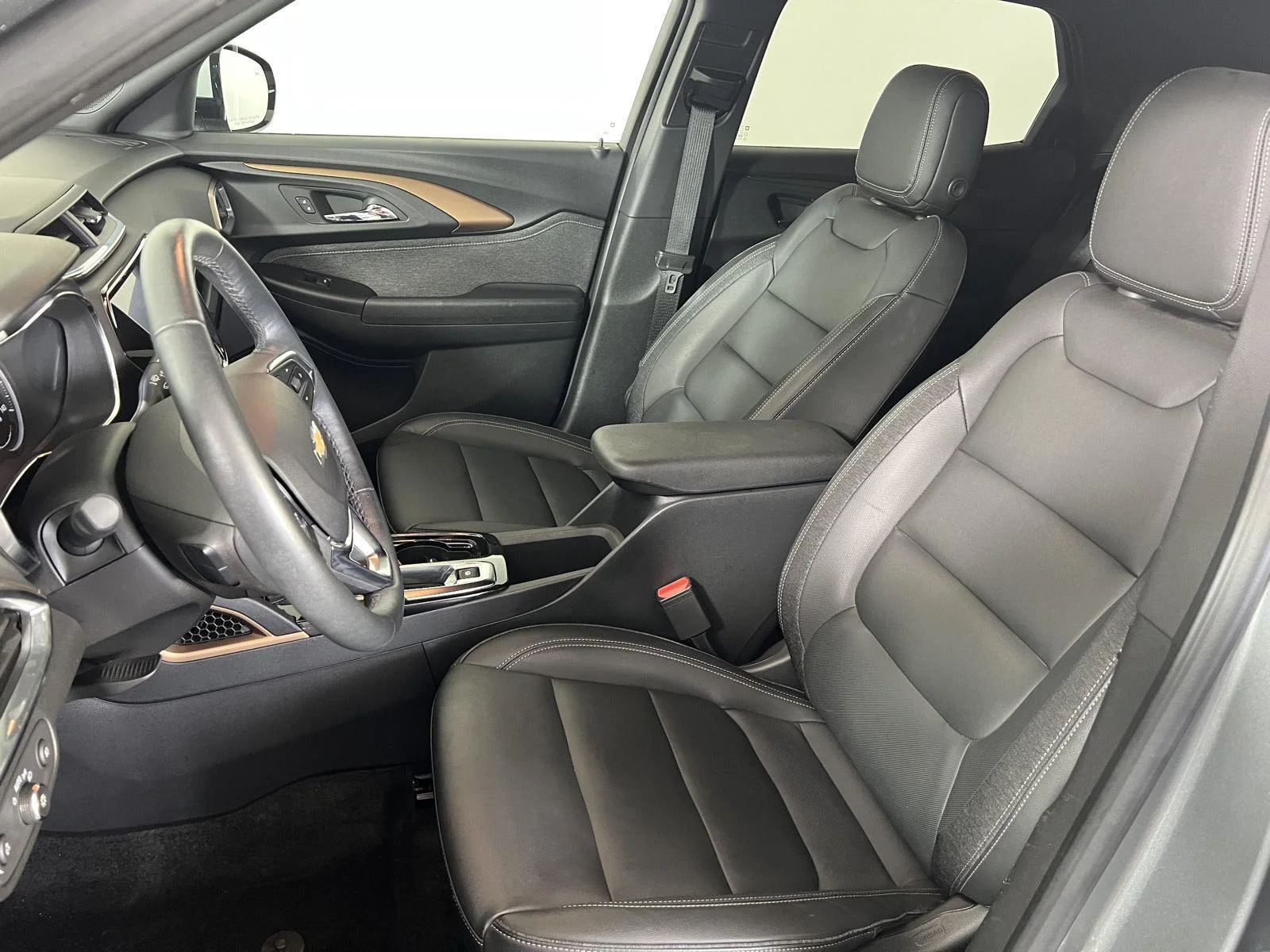 Used 2023 Sterling Gray Metallic Chevrolet ACTIV image 5
