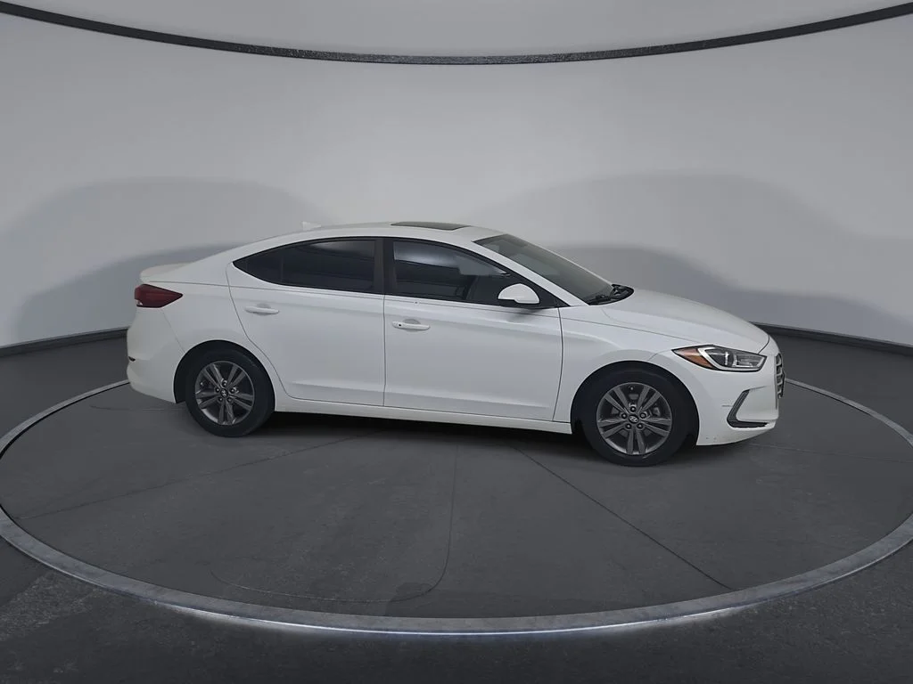 Used 2018 White Hyundai Value Edition image 3