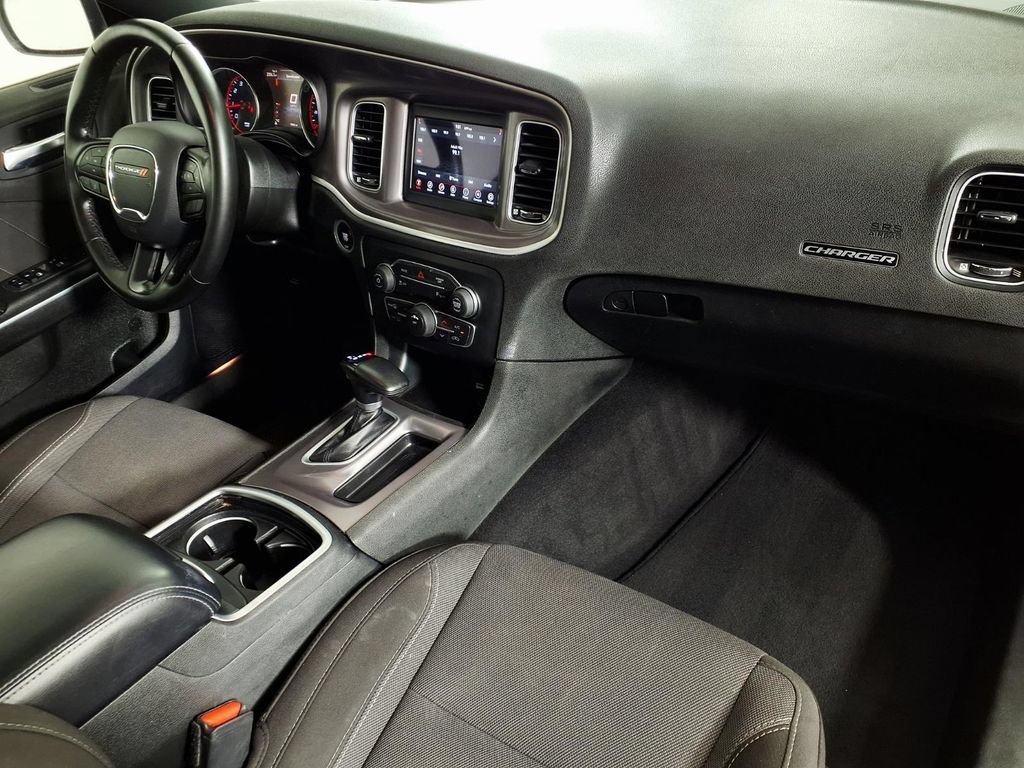 Used 2022 White Knuckle C Dodge SXT image 13