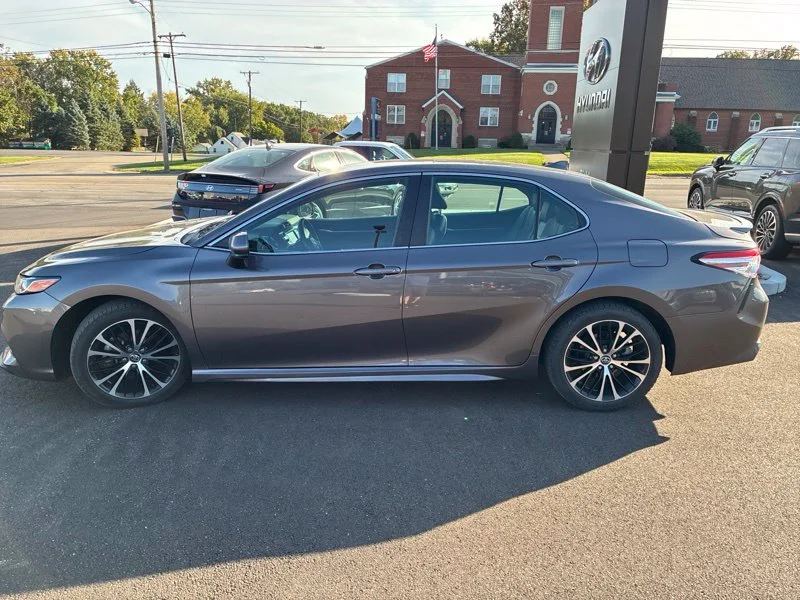 Used 2020 Gray Toyota SE image 6