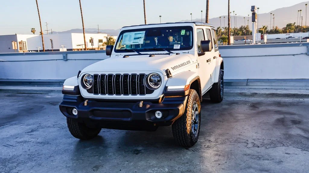 New 2026 White Jeep 85th Anniversary Edition image 4