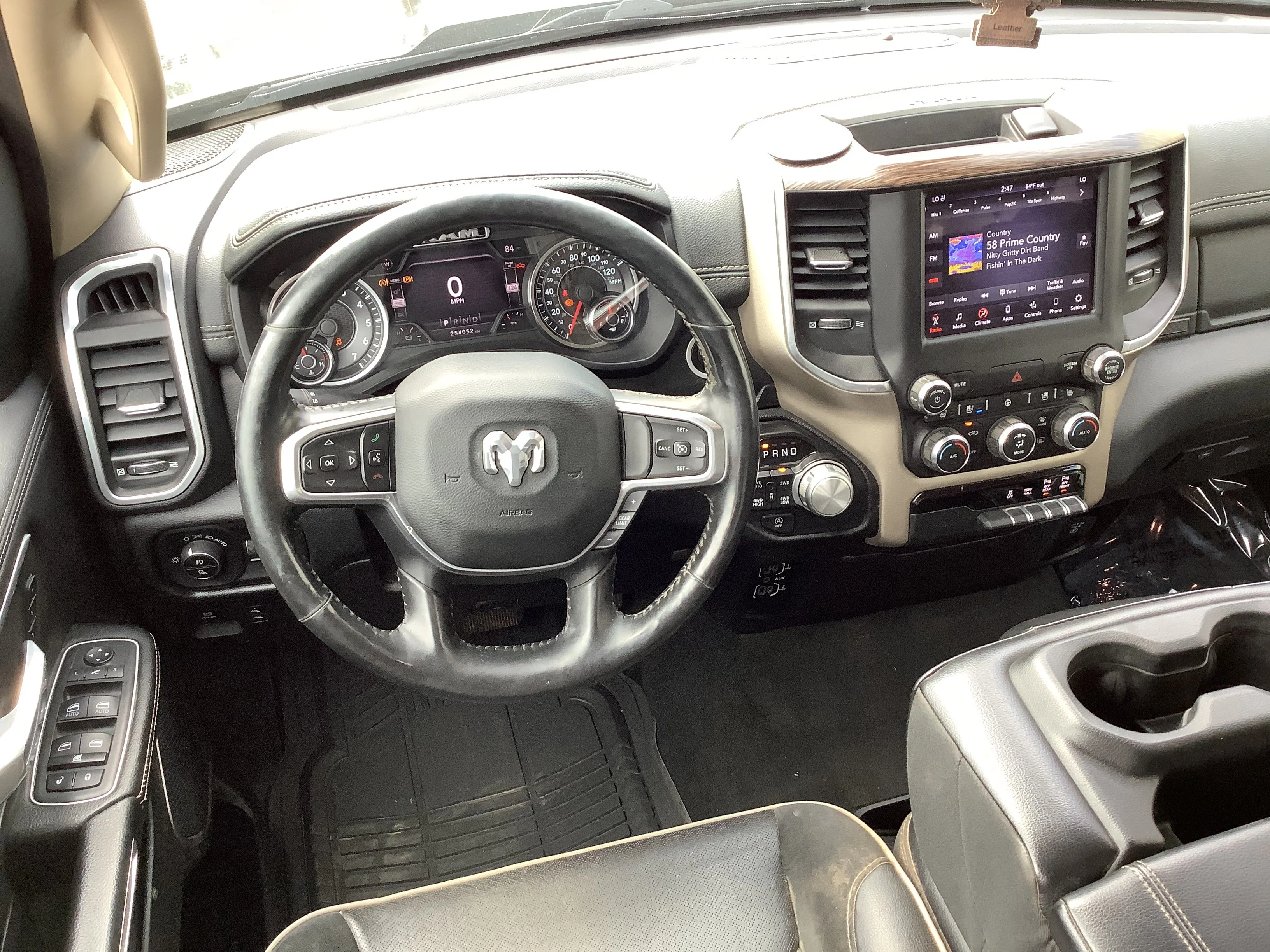 Used 2020 Black Ram Laramie image 9
