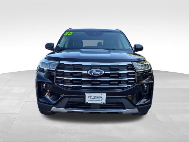Used 2025 Black Ford Active image 8