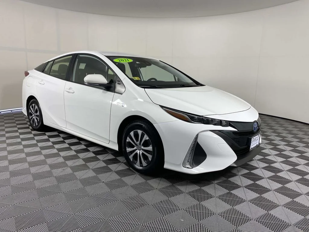 Used 2021 White Toyota LE image 1
