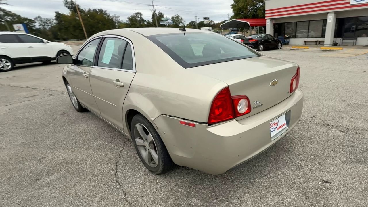 2009 Chevrolet Malibu LS photo 3