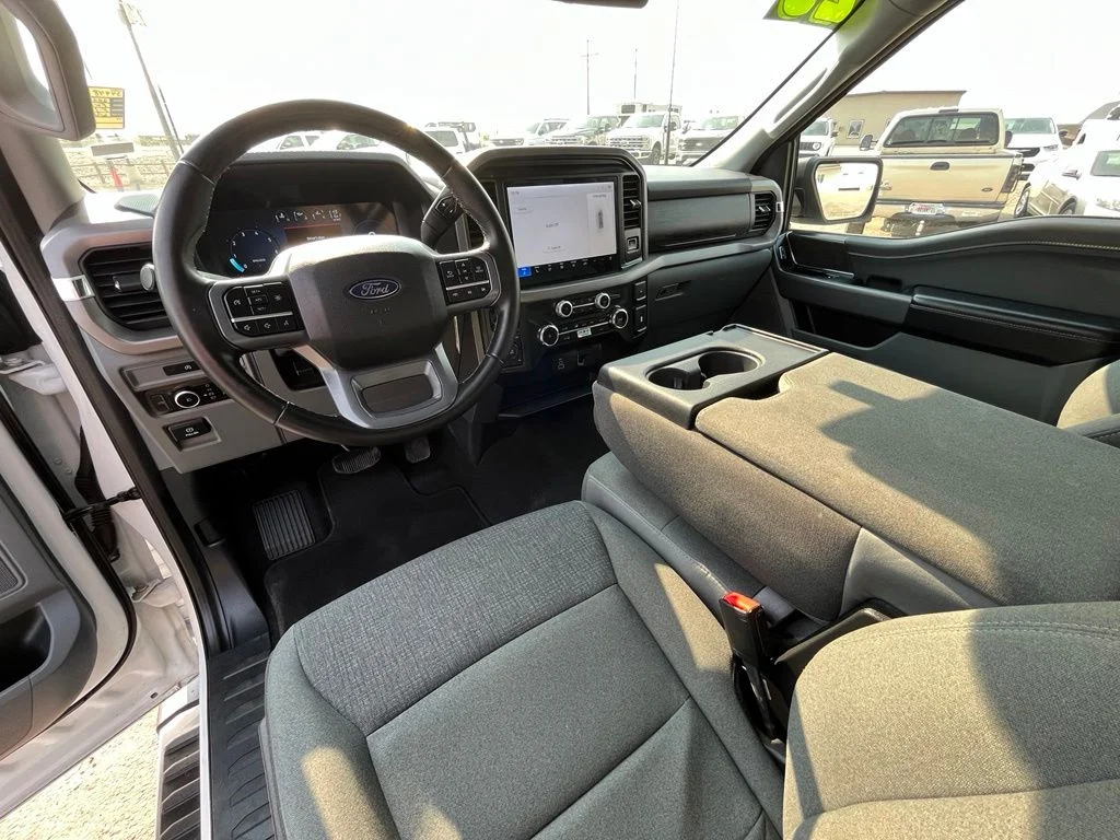 Used 2025 White Ford XLT image 10
