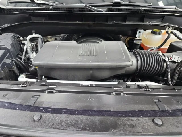 Used 2026 Silver GMC Elevation image 18