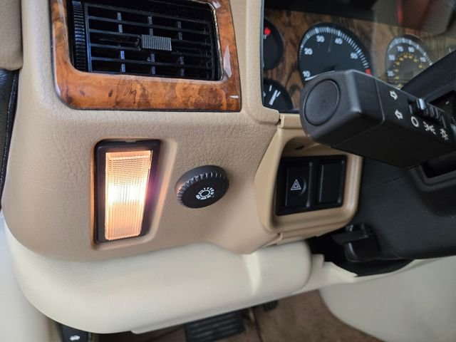 Used 1995 Green Jaguar 2+2 image 22