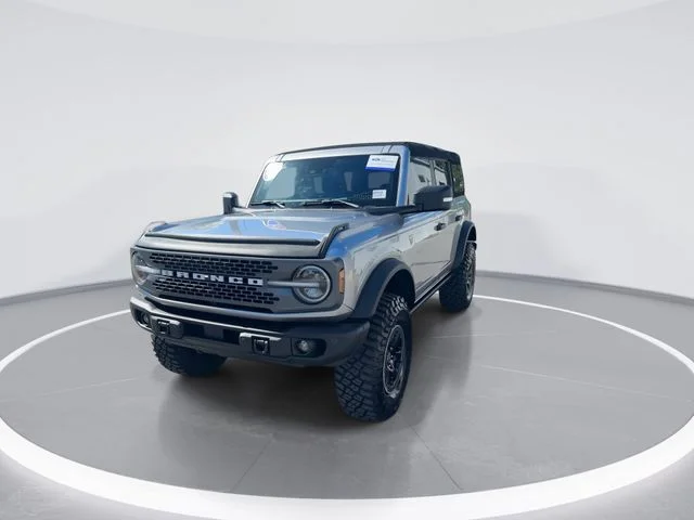Used 2023 Silver Ford Badlands image 2