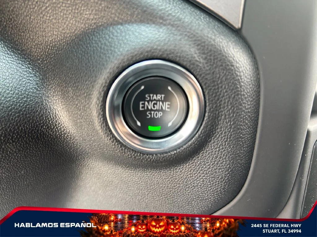 New 2026 Summit White GMC Pro image 20