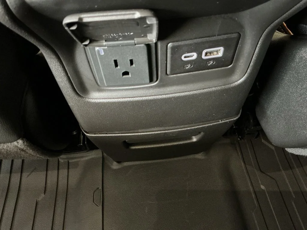 Certified Used 2023 Silver GMC AT4 image 19