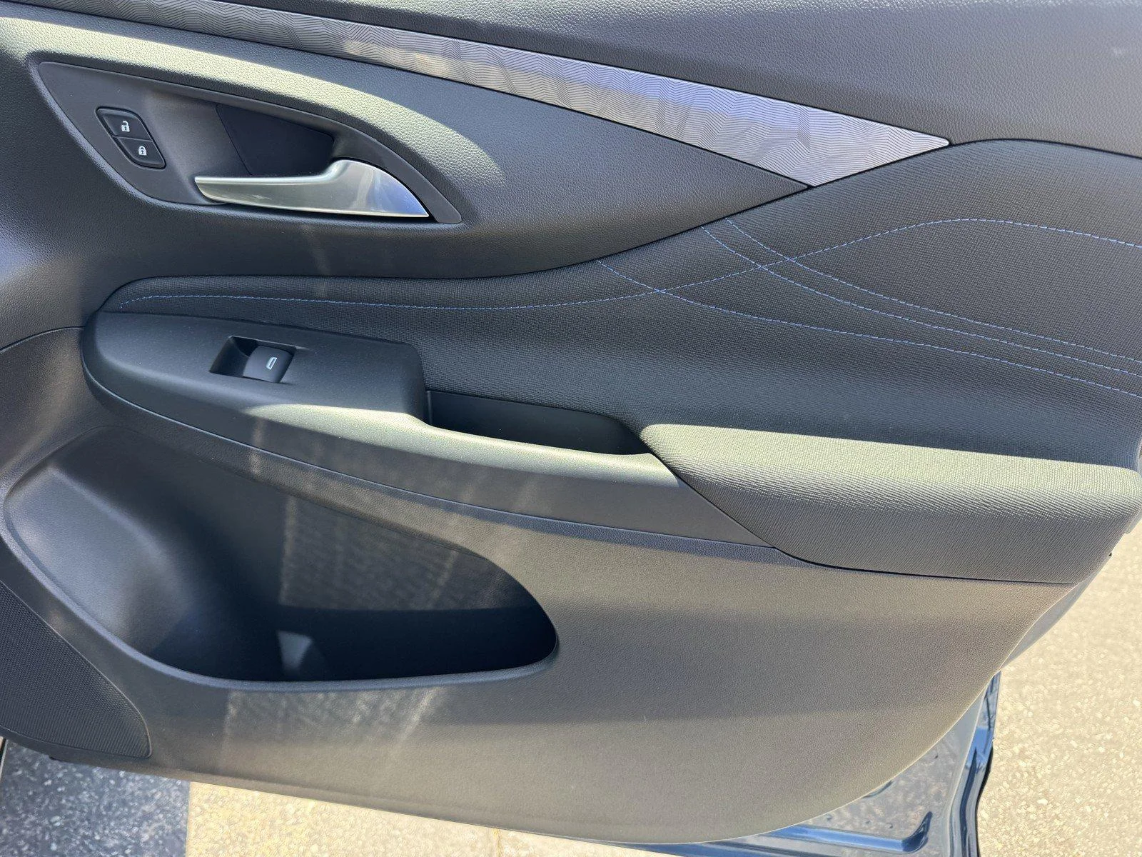 New 2026 Ocean Blue Metallic Buick Sport Touring image 9