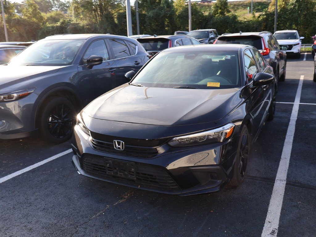 Used 2023  Honda Sport image 3