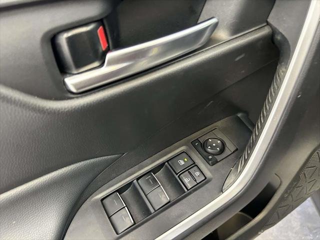 2024 Toyota RAV4 XLE Premium - Photo 16