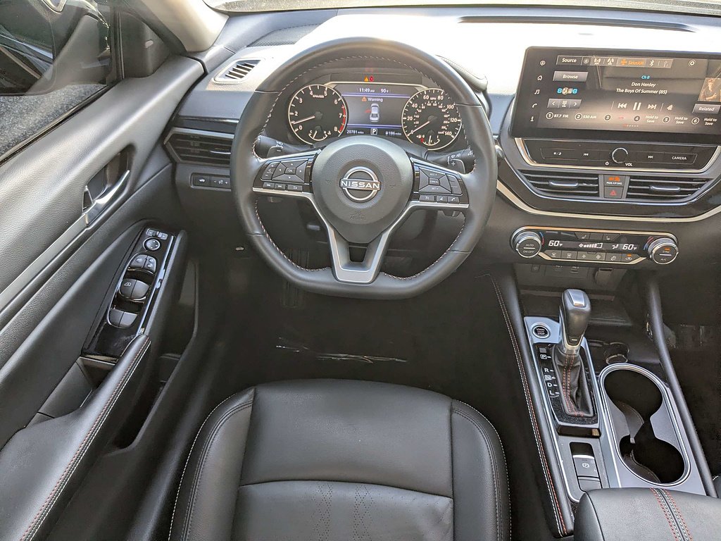 2025 Nissan Altima SR - Photo 16