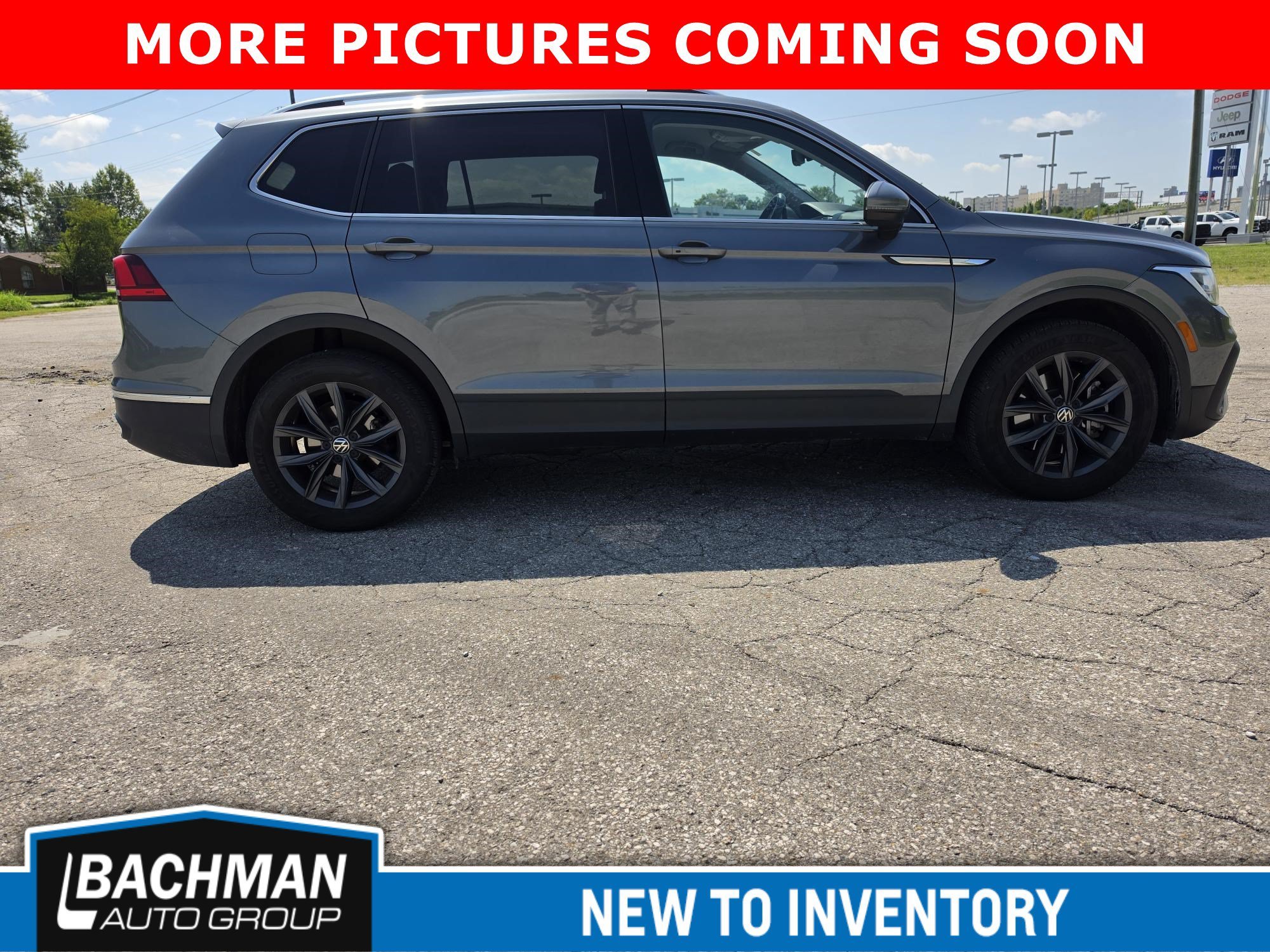Used 2022 Platinum Gray Metallic Volkswagen SE image 8